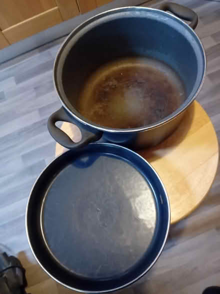 Photo of free Large saucepan 12" diameter (Swanshurst B13) #1