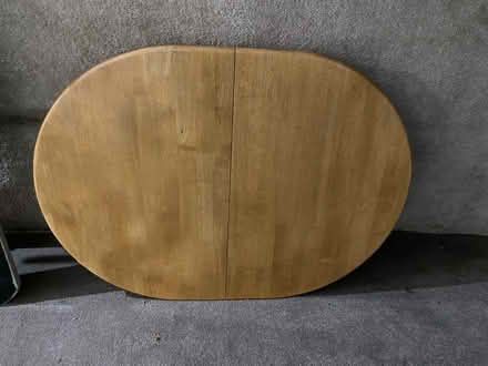 Photo of free Smal dining/ kitchen table (Sheffield s10) #1