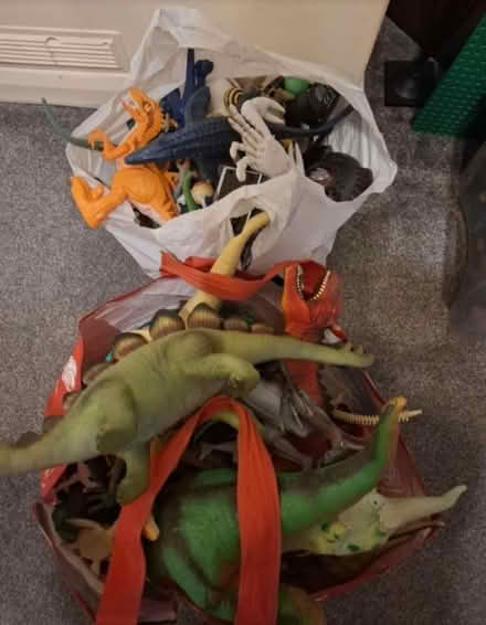 Photo of free Dinosaur Toys - Loads (TW7) #2