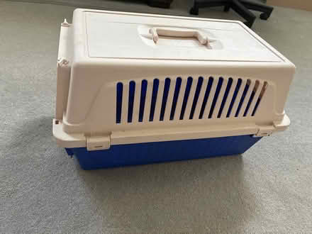 Photo of free Cat/Dog/animal crate box (Lewes Nevill area) #1