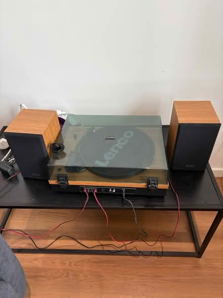 Photo of free Lenco Vynil and Bluetooth speaker (BN2) #1