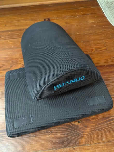 Photo of free Under desk foot rest (Old Town Alexandria Virginia) #1