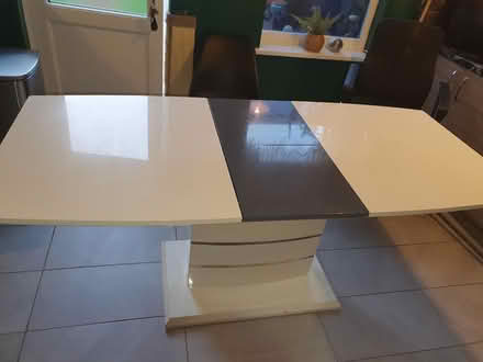 Photo of free Extending table (Viaduct CA14) #1