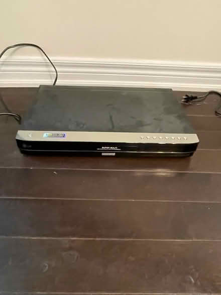 Photo of free DVD player (Kennedy/16th in Markham) #1