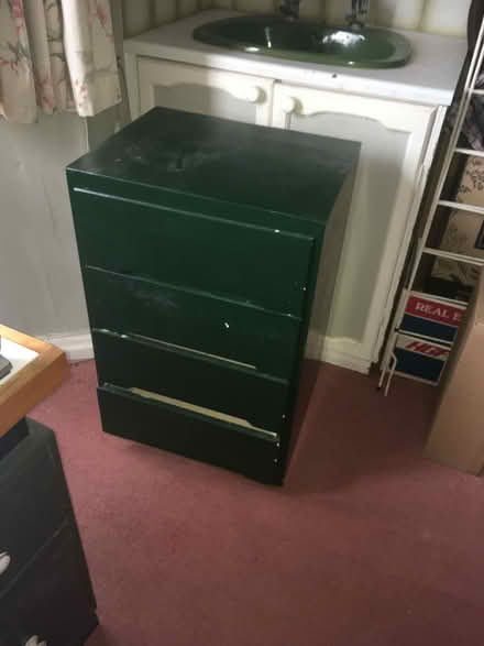 Photo of free Small green chest of drawers (Chipping Barnet EN5) #1