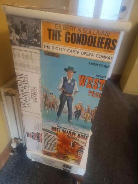 Photo of free Display cabinet (BD15 Wilsden, Bradford) #4