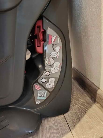 Photo of free Britax Child car seat (Bennetts End HP3) #3