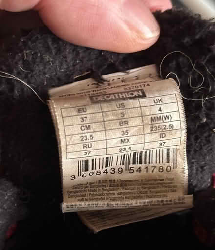 Photo of free Quechua walking boots unisex uk4 (Cheadle hulme SK8) #4