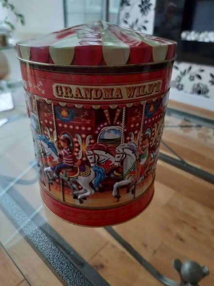 Photo of free Musical biscuit tin (Solihull B91) #2