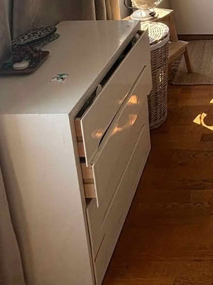 Photo of free Chest of drawers (Stoke Newington N16) #2