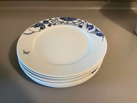 Photo of free IKEA dinner plates (Barbican EC2Y) #1