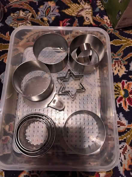 Photo of free 4 vonshef mousse rings and assorted cutters (Church RG2) #1