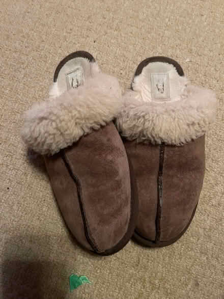 Photo of free Ugg slippers or mule 6/6.5 (Kenilworth CV8) #2