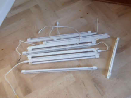 Photo of free T4 linkable under cabinet lights (IP12) #1