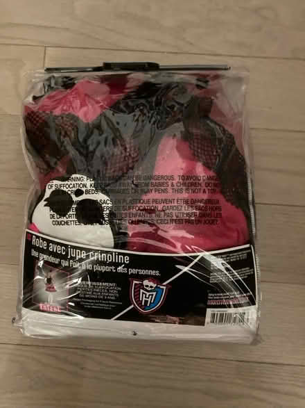 Photo of free Monster High little kids costume (Kennedy/16th in Markham) #2