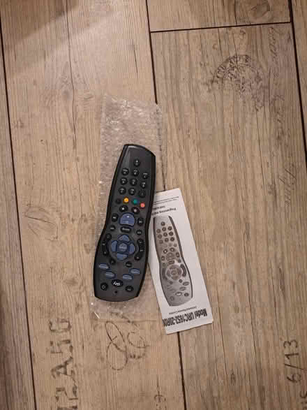 Photo of free New Sky HD 1 TB box remote (Crofton Park, Brockley) #2