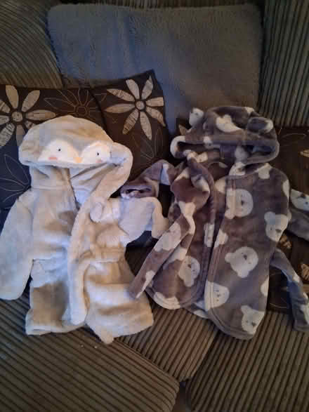 Photo of free 0 to 3 months clothes fab condition (Bulwell NG6) #1