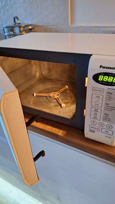 Photo of free Microwave oven (Newall LS21) #1