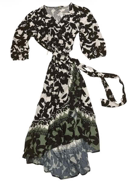 Photo of free Figueroa & Flower Woman’s Dress (Brooklyn Storage) #1