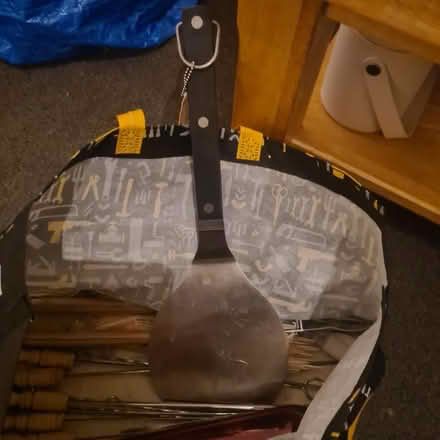 Photo of free BBQ Utensil + Plates & bowls (TW7) #2