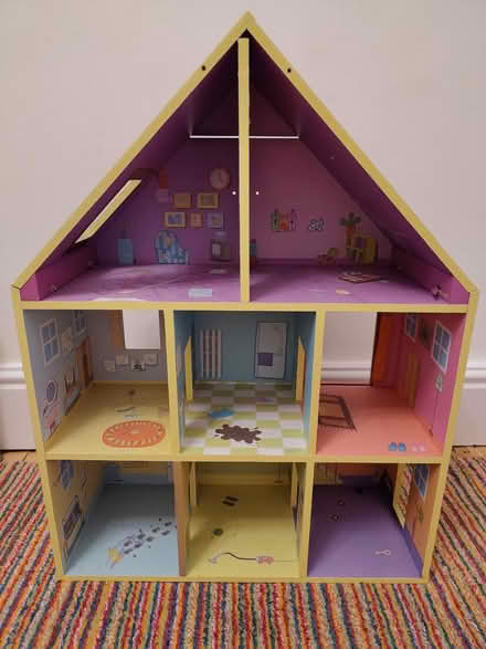 Photo of free Wooden dolls house (Harborne B17) #1