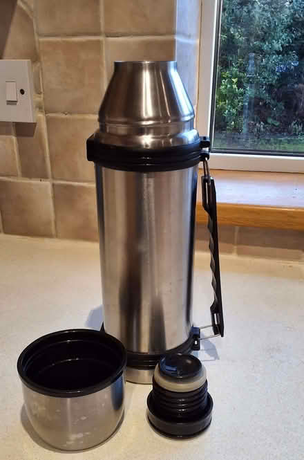 Photo of free Stainless Steel 1L flask (Carlisle CA3) #1