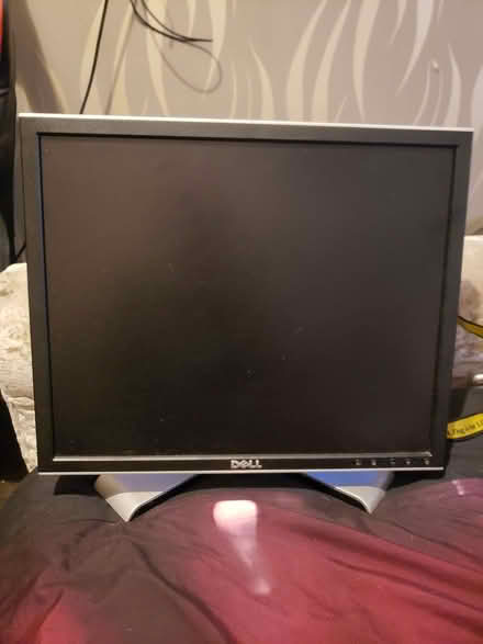 Photo of free Pc monitor (Droylsden M18) #1