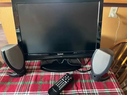 Photo of free Old tv and speakers (West side) #1