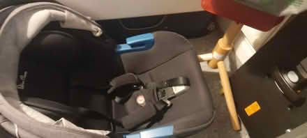 Photo of free Car seat and isofix base (Bury, BL9) #2