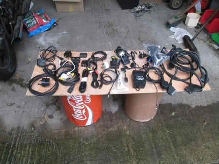 Photo of free computer / phone leads (OX11 Harwell) #1