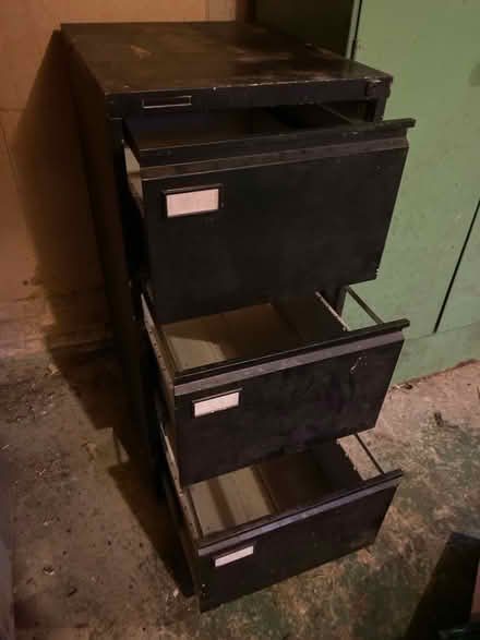 Photo of free Metal filing Cabinet (Radwell MK43) #3