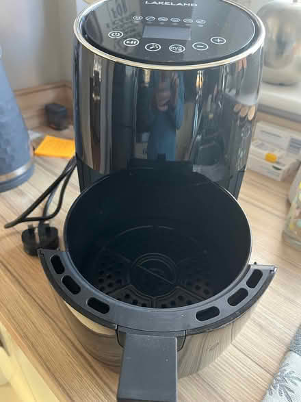 Photo of free Compact Lakeland air fryer (Cherry Tree BB2) #2