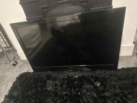 Photo of free Large tv (Se6 2ha) #1