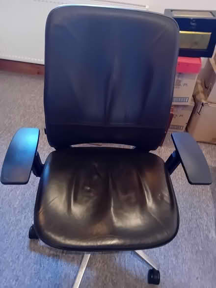 Photo of free Swivel chair (Callow HR2) #3