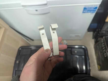 Photo of free Extendable curtain pole with brackets (Longbridge B31) #3