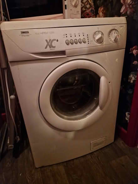 Photo of free Washing machine (Teignmouth TQ14) #1