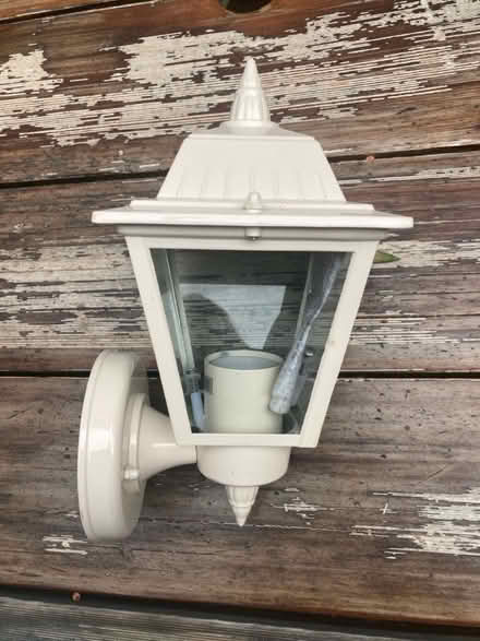 Photo of free Porch light (Lewisham) #1