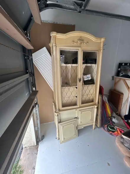 Photo of free Furniture TODAY ONLY (228 SE 9th Street 33004) #1