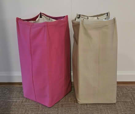 Photo of free Collapsible Laundry Hamper (Pyrmont) #1