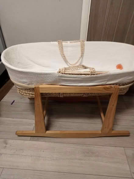 Photo of free Moses Basket for baby (BR5 4PU) #2