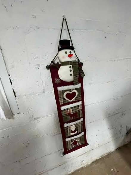 Photo of free Christmas decorations (Tenleytown, Northwest DC) #2