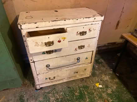 Photo of free Victorian chest of drawers for upcycling (Radwell MK43) #1