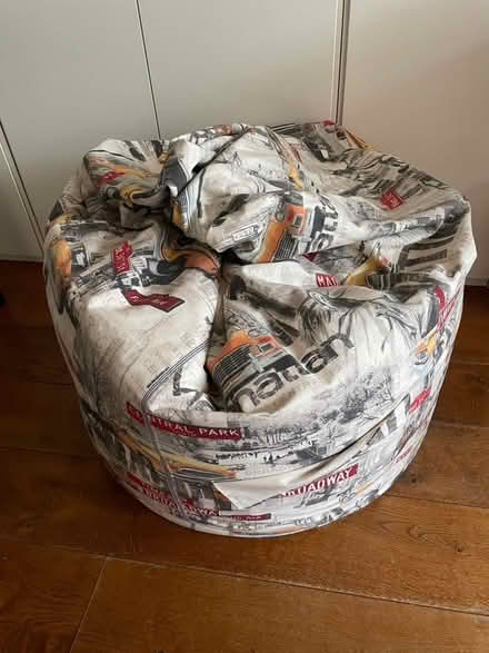 Photo of free Bean bag chair New York themed (Chiswick W4) #1
