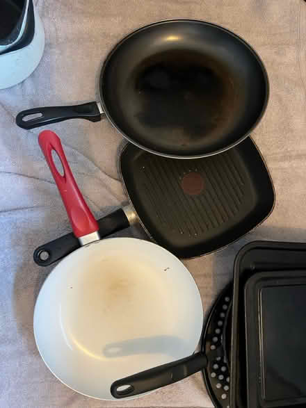 Photo of free Kitchen Pots pans tubs assorted (East Kilbride) #1