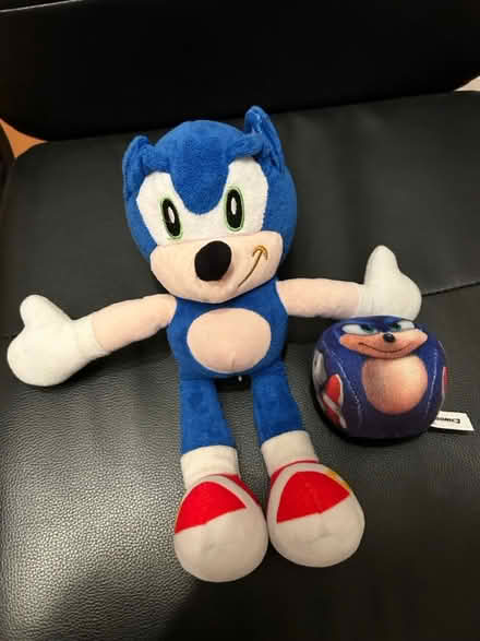 Photo of free Sonic soft toy and stress ball (Halewood L26) #1