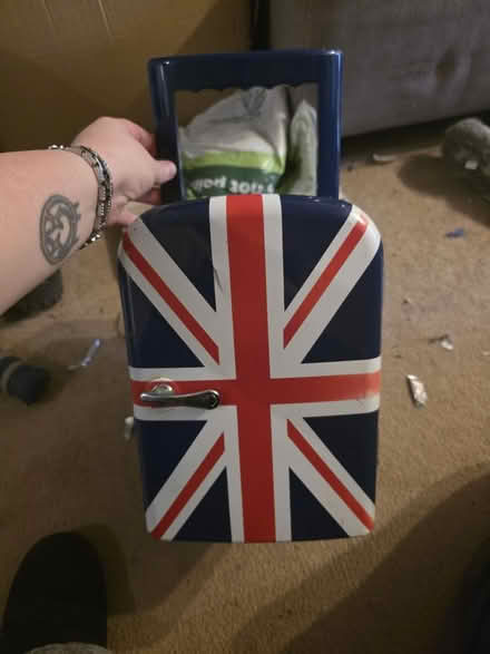 Photo of free Union Jack Mini Fridge (CH43 prenton) #1