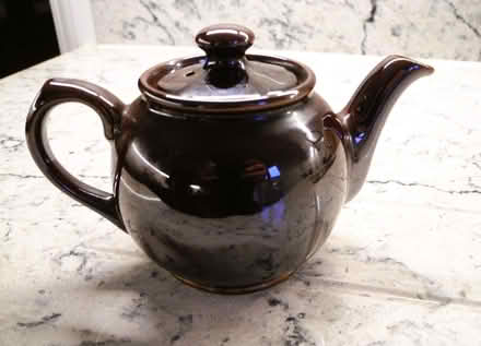 Photo of free individual tea pot (Whitehill SG4) #1