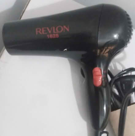 Photo of free basic hairdryer (Britannia) #1