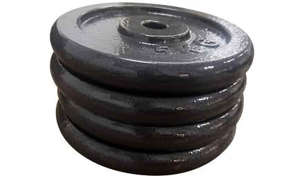 Photo of 2 x 5kg (4 x 2.5kg) metal weight plates (Stockwell SW9) #1