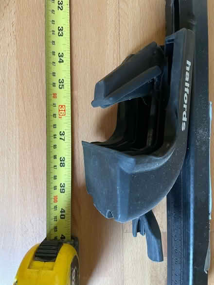 Photo of free Halford roof bars (Bowerham LA1) #1